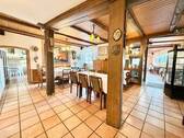 vorderer Bereich Café - 