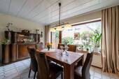 Essplatz mit Ausgang zur Terrasse - 