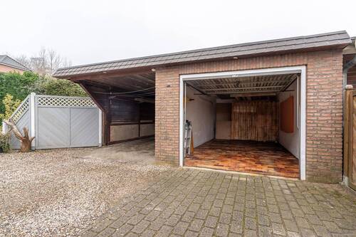Garage und Carport - 