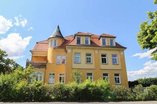 Hausansicht Nebenstraße - 