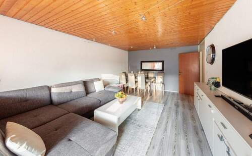 IMG399.jpg - Familienfreundliches, Modernisiertes Apartment mit Balkon in Friedrichshafen