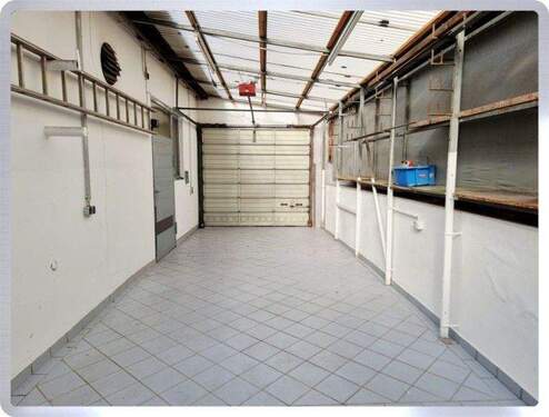 Überdachter Hofraum - 