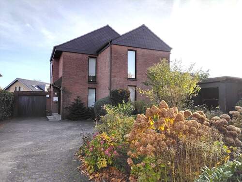 20251106_094720..jpg - *** BÜSCHER IMMOBILIEN *** RESERVIERT!! Architektonisch interessantes Einfamilienhaus mit großem Grundstück im Nordosten von Epe