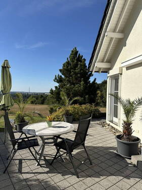 Bild 2 - 7 Zimmer Einfamilienhaus zum Kaufen in Chemnitz