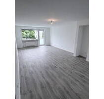 Lichtdurchflutete 3 Zimmer Wohnung in München-Moosach mit Balkon,Loggia &Moderner Sanierung