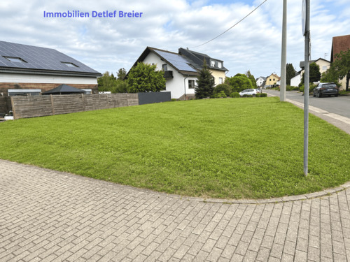 Eck- Grundstück Straßenansicht - Ihr Traum vom Eigenheim beginnt hier!