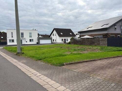 Baugrundstück - Grundstück in Schwalbach