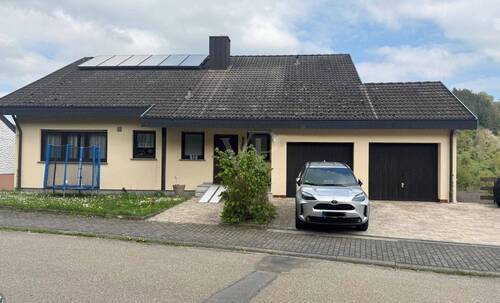 Straßenansicht - 