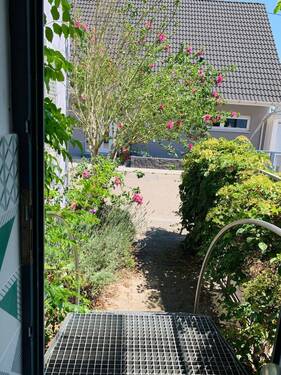 Hauseingang - Einfamilienhaus mit 246,00 m² in Berg (Pfalz) zum Kaufen