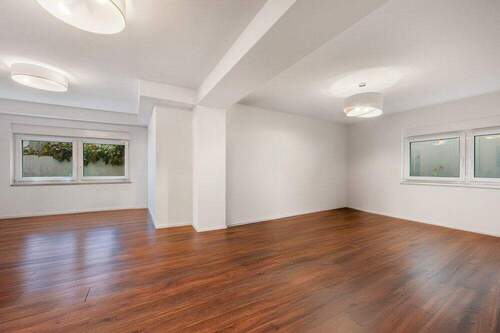 Hobbyraum - Mehrfamilienhaus, Wohnhaus mit 195,00 m&sup2; in München zum Kaufen