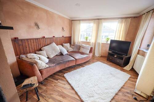 cffd83c6-715f-45ca-8b1a-92d1191cbb49 - 