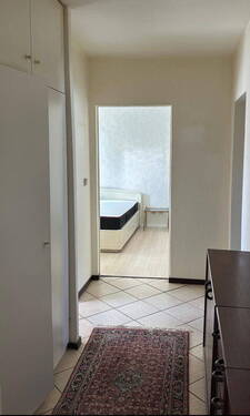 Flur und Schlafzimmer - 3 Zimmer Etagenwohnung zur Miete in Berlin