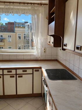 Einbauküche - Etagenwohnung mit 62,00 m&sup2; in Berlin zur Miete