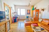 Wohnzimmer 2 - 3 Zimmer Etagenwohnung in Berlin