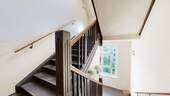 Treppenhaus - 4 Zimmer Etagenwohnung zum Kaufen in Leipzig