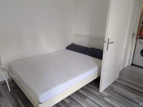 Bett.jpg - Etagenwohnung mit 32,40 m² in Berlin zum Kaufen