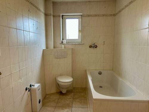 Tageslichtbad im OG - 