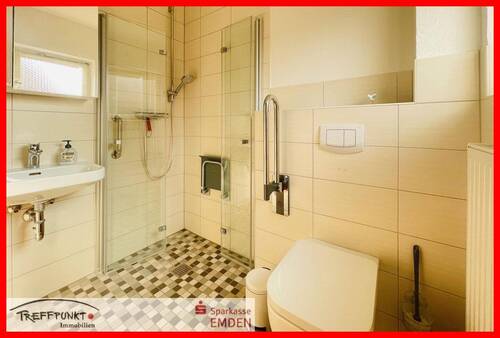 Badezimmer mit Dusche - 