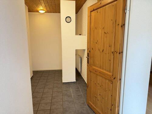 Flur Altbau - Übergang Anbau - 