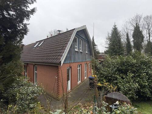 Außenansicht Straße - 7 Zimmer Mehrfamilienhaus, Wohnhaus in Kutenholz-Mulsum