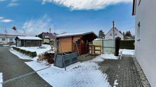 Schuppen - Doppelhaushälfte mit 80,00 m&sup2; in Arnsdorf zum Kaufen