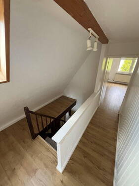 Treppenaufgang zum 1. OG - 