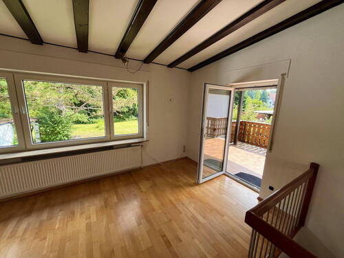 Blick vom Wohnzimmer in Garten - 