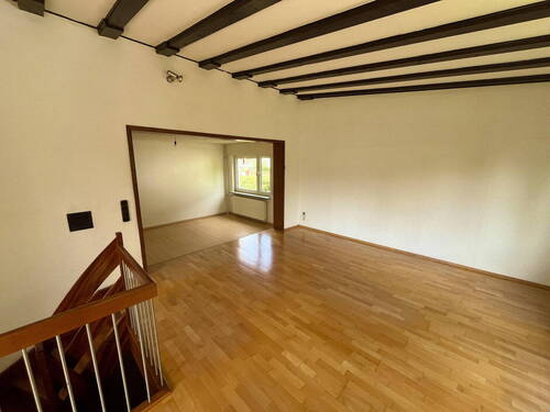 Wohnzimmer - Einfamilienhaus mit 175,00 m&sup2; in Dreieich zum Kaufen