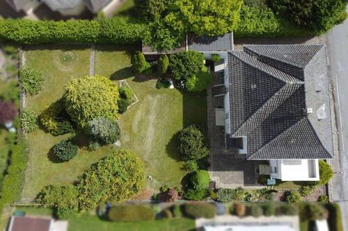 Draufsicht - 6 Zimmer Mehrfamilienhaus, Wohnhaus in Lage