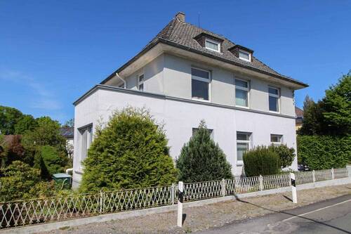 Außenaufnahme_2 - Mehrfamilienhaus, Wohnhaus mit 176,00 m² in Lage zum Kaufen