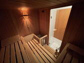 eigene Sauna im UG - 