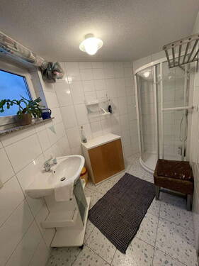 Badezimmer im UG - 