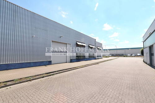 V9763 Außenansicht 4 - Einfamilienhaus in Henstedt-Ulzburg zum Kaufen