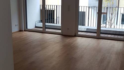 20211126_122257.jpg - Moderne 2-Zimmer-Wohnung mit Balkon in Nürnberg im Stadtteil St Leonhard