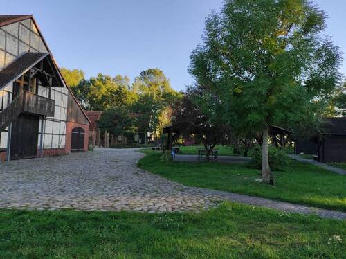 Hof - Einfamilienhaus mit 267,00 m&sup2; in Tucheim zum Kaufen