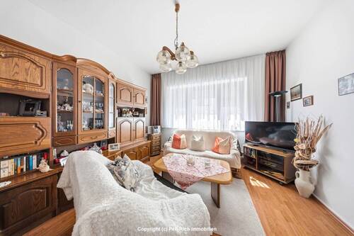 Wohnzimmer Vorderhaus EG - 