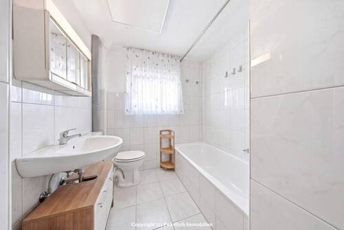 Badezimmer Vorderhaus EG - 