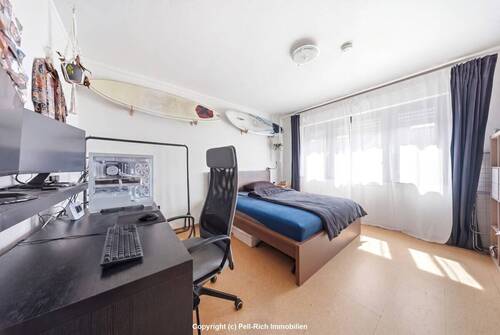 Schlafzimmer Vorderhaus OG - 
