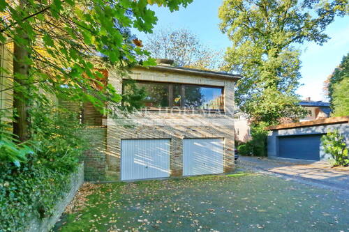 Garage - 