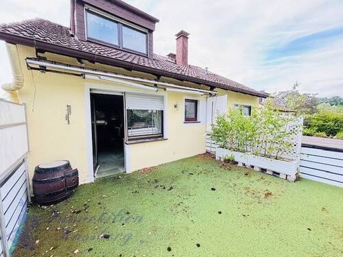 Balkonterrasse EG - 8 Zimmer Einfamilienhaus in Detmold