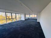 Büroraum 1 - Moderne Bürofläche nahe BMW FIZ: Helle Einzelbüros, flexible Konditionen