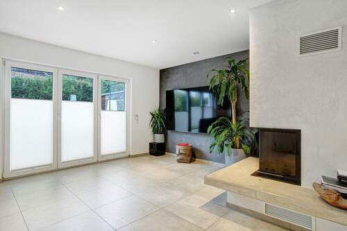 Wohnen - 5 Zimmer Doppelhaushälfte zum Kaufen in Ismaning