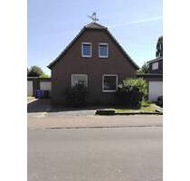 ***BÜSCHER IMMOBILIEN*** PREIS REDUZIERT!! Vermietetes und umfangreich renoviertes Einfamilienhaus mit großem Grundstück im Osten der Stadt - Gronau