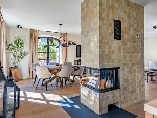 Wohn-Essbereich mit Kamin - 