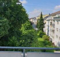 3-Zimmer-Wohnung mit Aufzug, Balkon und Garage in Zentrumsnähe - Krefeld Cracau