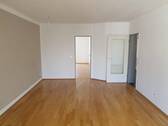 Wohnzimmer zum Flur+Arbeitszi. - 