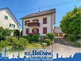 Mehrfamilienhaus in Durbach - Charmantes Mehrfamilienwohnhaus mit Bauplatz in Durbach