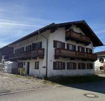Traditionelles Bauernhaus ohne Denkmalschutz mit Ausbaupotential in Ohlstadt bei Murnau