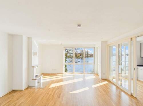 Bild 1 - Erste Reihe am Wasser - Stilvolle 3-Zimmer-Wohnung mit Kamin und Wasserblick in Berlin-Köpenick