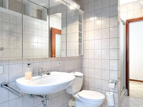 Badezimmer - 1. OG - 